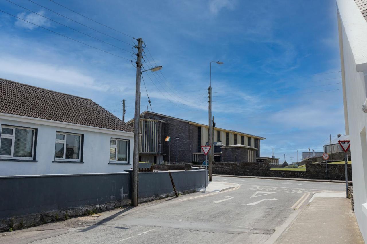 Kilkee Townhouse By Trident Holiday Homes Экстерьер фото
