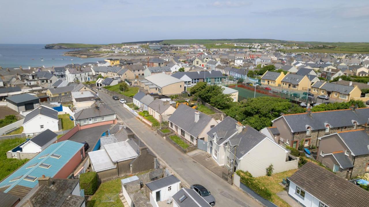 Kilkee Townhouse By Trident Holiday Homes Экстерьер фото